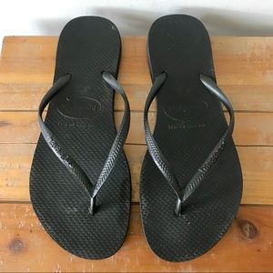 HAVAIANAS Women’s Black Flip Flops